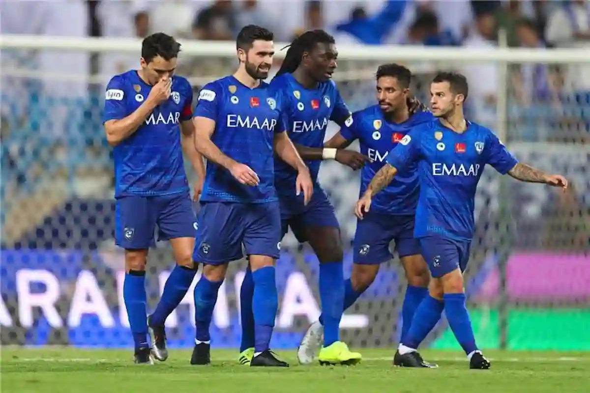 شقيق نجم الهلال السعودي يُبدى استيائه من الأداء بعد خروجه من نخبة آسيا