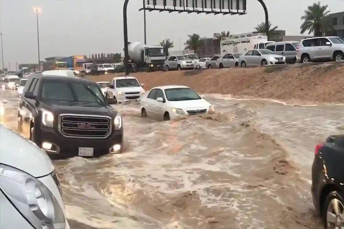 المرور يحذر من عبور الشعاب أثناء جريانها بتلك العقوبة