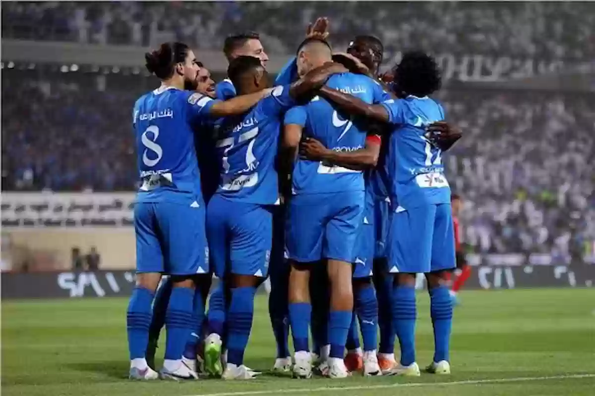 اقتراب مدافع «الهلال السعودي» من «أهلي جدة»