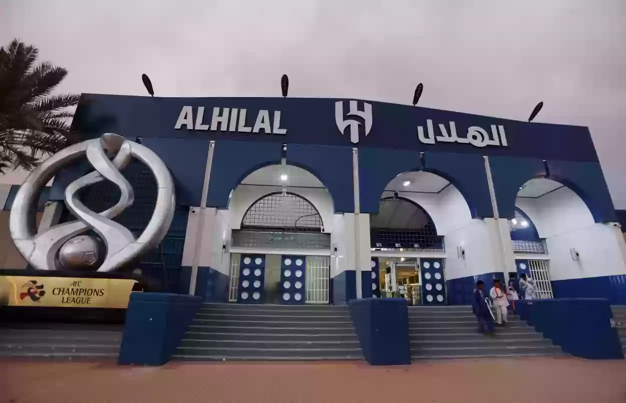 الرحيل يهدد 4 من لاعبي الهلال