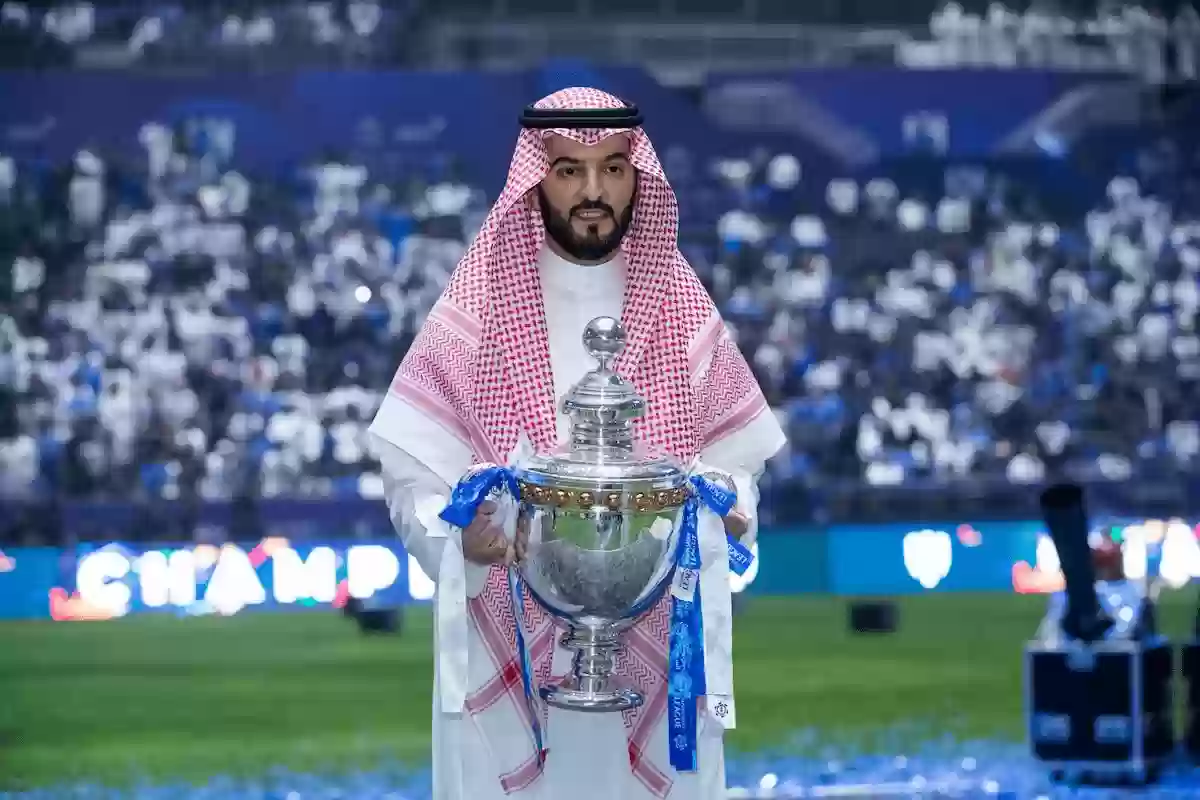 الدبيخي يفتح النيران على ابن نافل رئيس الهلال بسبب حفل التتويج