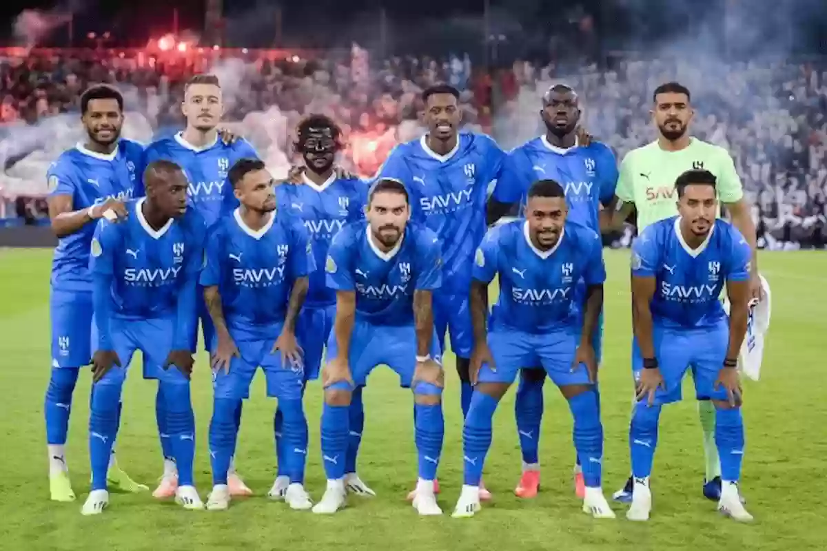 اطلع على تفاصيل قرار رحيل لاعب أساسي عن صفوف الهلال