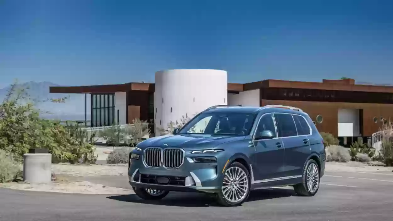  رحلة فاخرة مع معشوقة الشباب في السعودية.. تجربتنا الشيقة مع BMW X7 2023